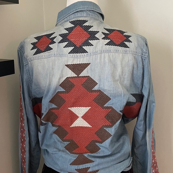 Tasha Polizzi Denim Snap Up Shirt with Rust /Navy Accents size XL - Picture 5 of 7